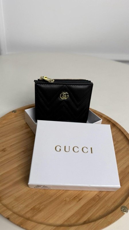 Gucci / أسود