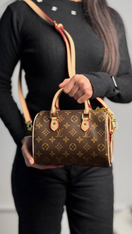 شنتة - Louis Vuitton Speedy / شامل علبة الشركة