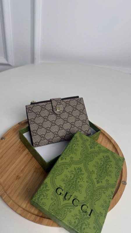 جزدان - Gucci / شامل علبة الشركة