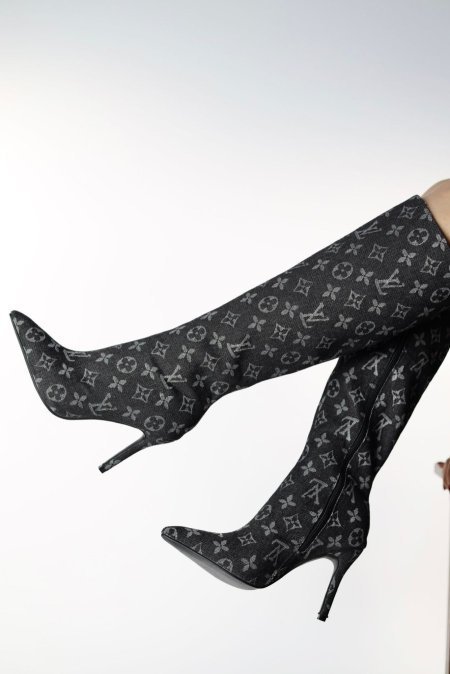 جزمة Lv طويل