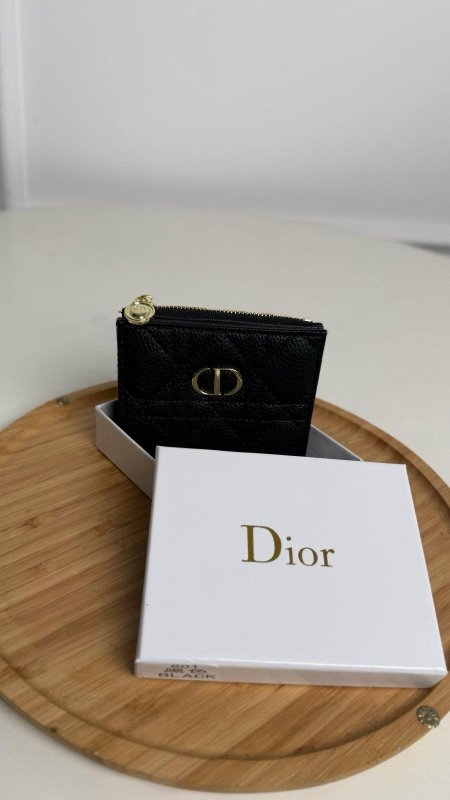 Dior / أسود