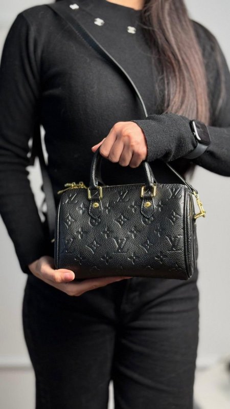 أسود / لوغو حفر