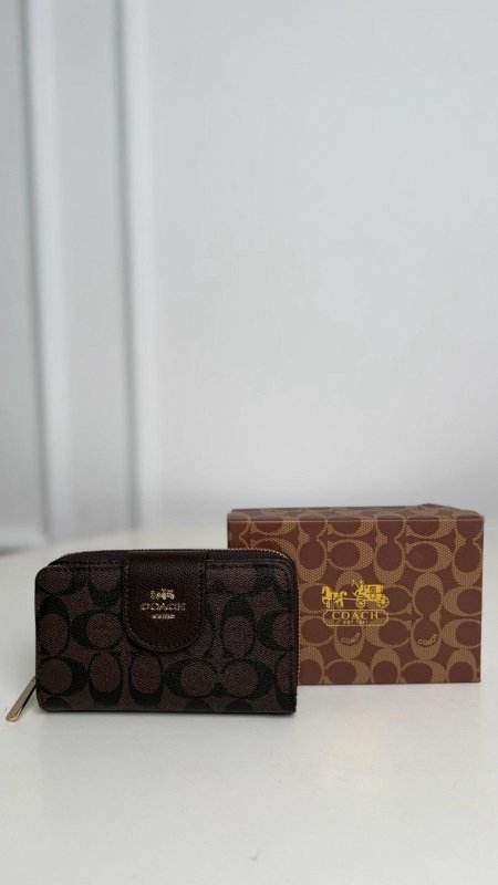 جزدان - Coach / شامل علبة الشركة