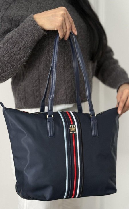 شنتة - Tommy Hilfiger / قماش