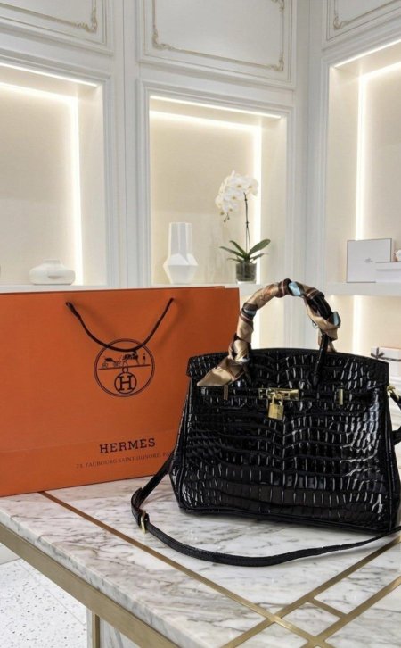 شنتة - Hermes Birkin / شامل كيس الشركة