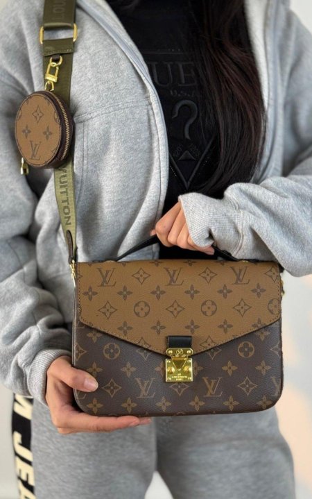 شنتة - Louis Vuitton / شامل علبة الشركة