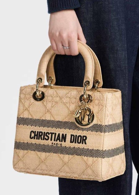 شنتة - Dior Lady - D lite / شامل علبة الشركة