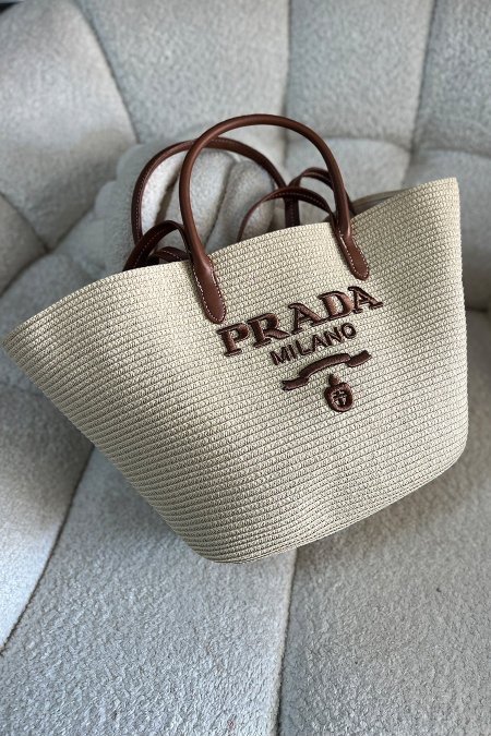 شنتة قش - Prada / حجم كبير