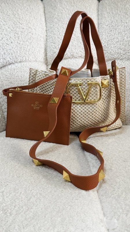 شنتة - VALENTINO / مقاس ميديوم