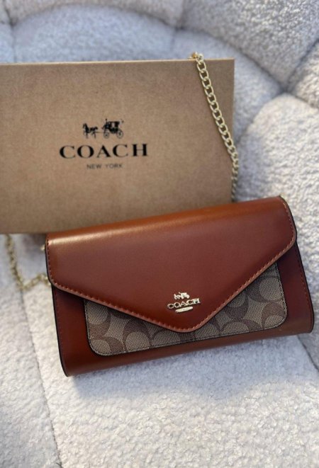 كلاتش - COACH / شامل علبة
