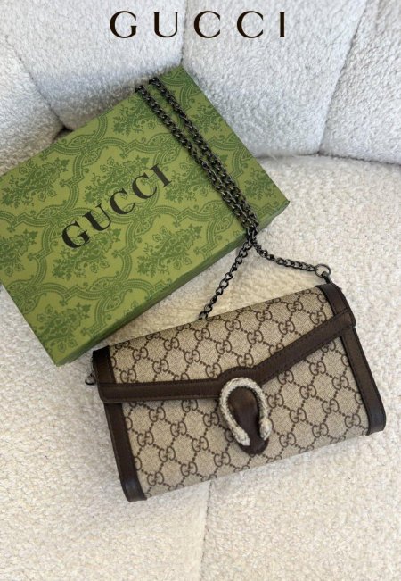 كلاتش - GUCCI / شامل علبة