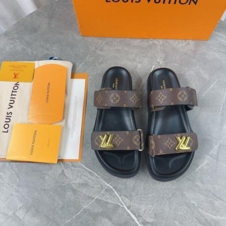 سليبر LV لوغو