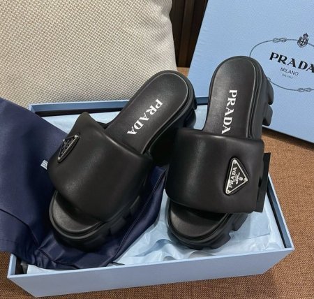 سليبر PRADA