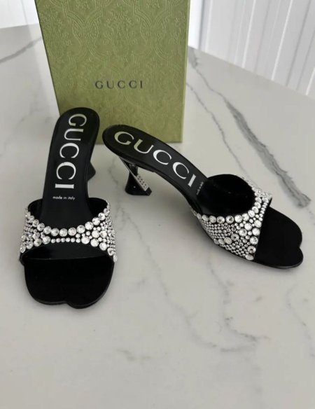 كعب GUCCI سترس
