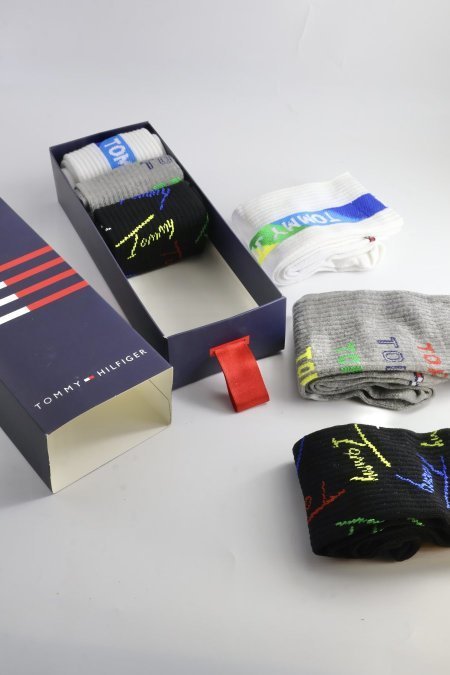 جرابات ماركة - 6 ازواج / شامل علبة الشركة/TOMMY