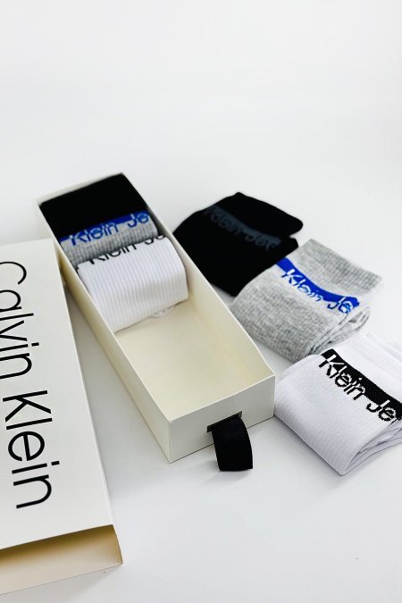 جرابات ماركة - 6 ازواج / شامل علبة الشركة-Calvin Klein -خط عرضي