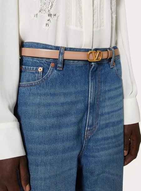 قشاط - Valentino