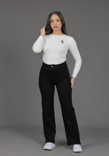 أسود