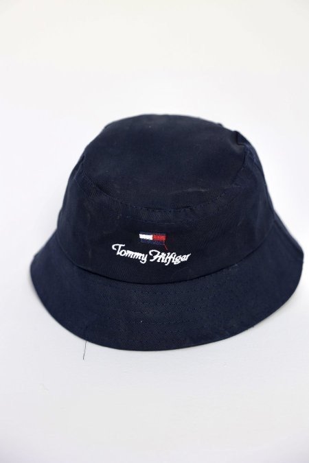طاقية Tommy مدور