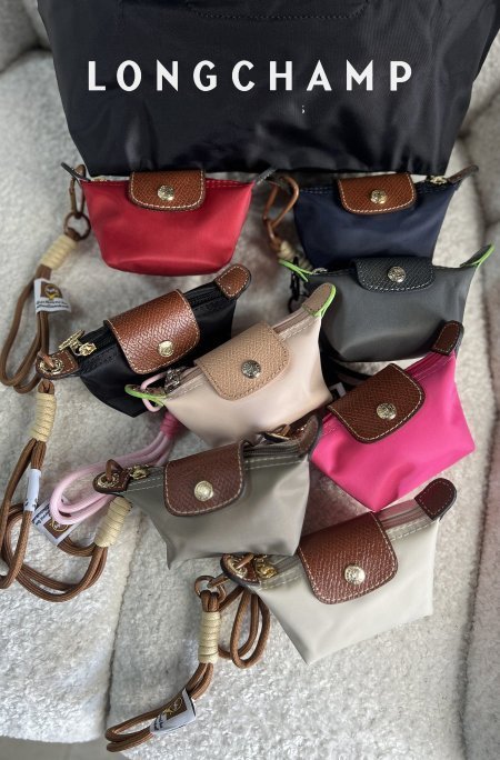 تعليقة - Longchamp / ميدالية