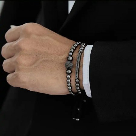 طقم اساور زرقون ( شامل العلبة )