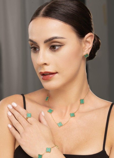 طقم اكسسوار - Van Cleef / شامل علبة الشركة