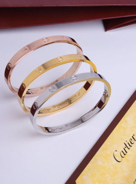 اساور طقم 3 قطع - Cartier / غير شامل علبة الشركة