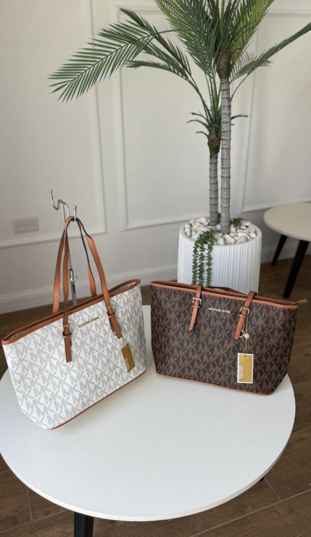 شنتة - Michael Kors / كوبي ماستر