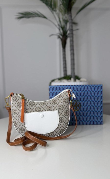 أبيض / لوغو بيج