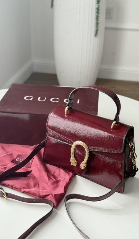 شنتة - Gucci / شامل علبة الشركة